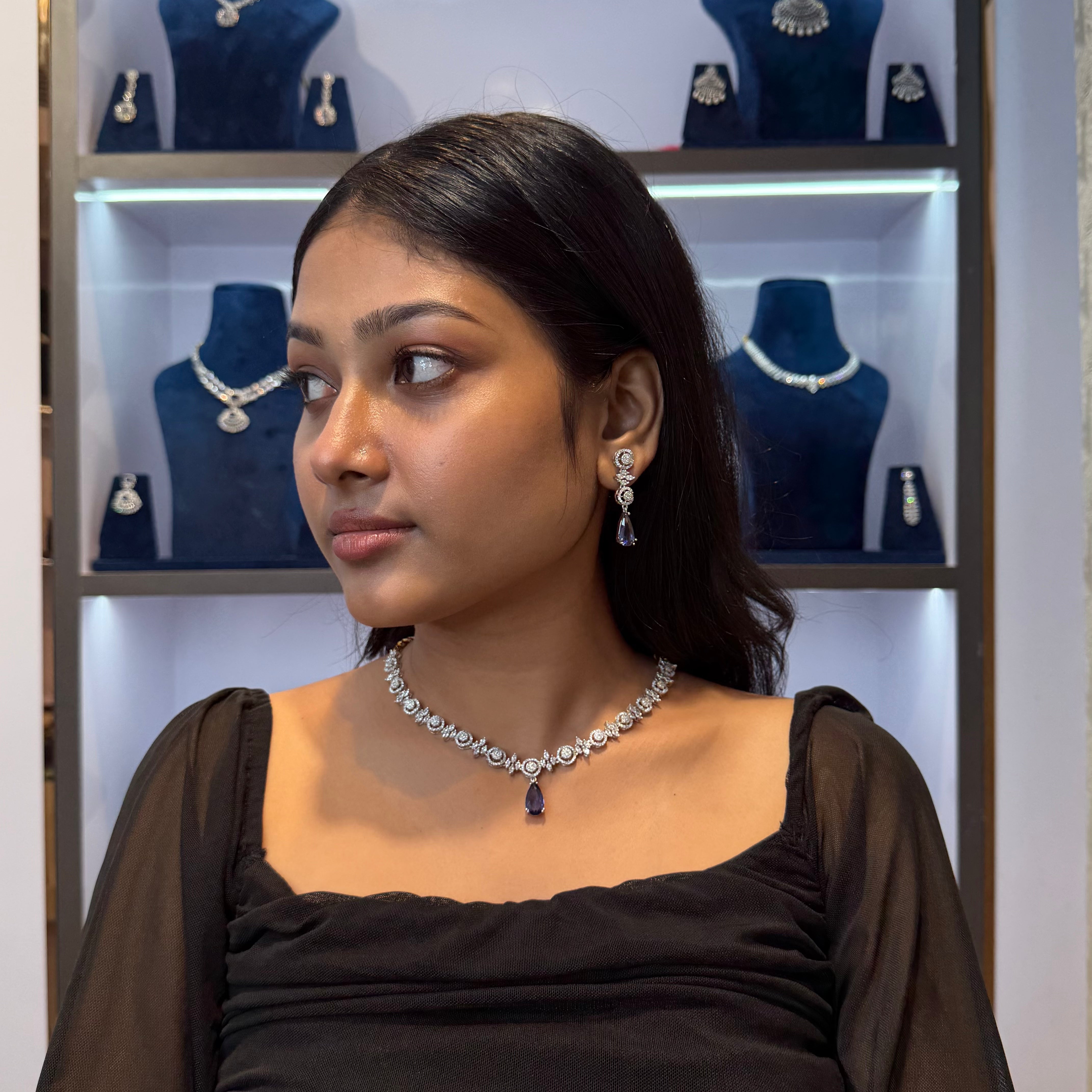 Sparkling CZ stone with 925 Silver Necklace set with Central Teardrop Stone