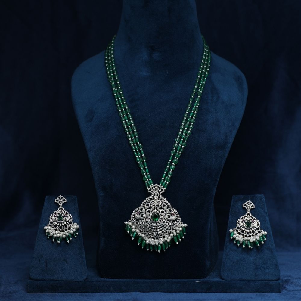 Victorian pendant made of 925 silver and CZ stone pearl and Green beads chain with earrings set Women Beaded Necklace Haar Harem & Earrings Set