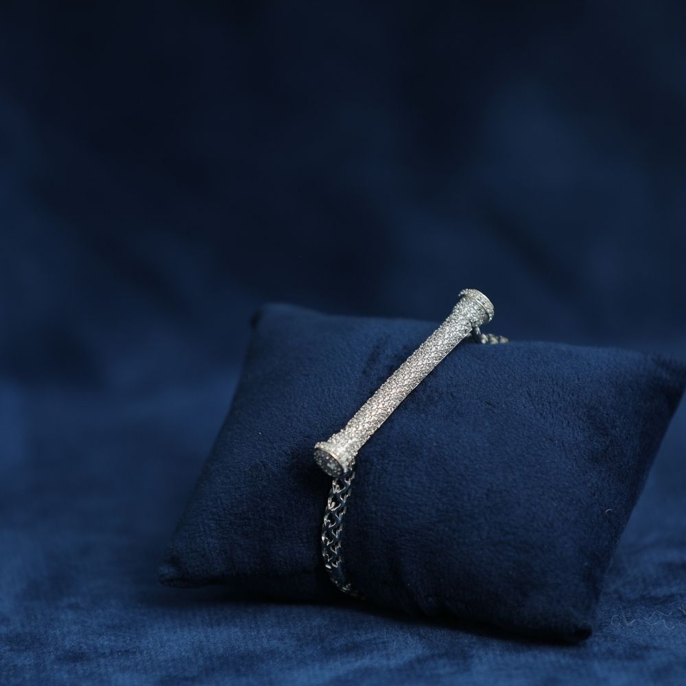 Trendy D Shaped 925 silver Luxury Full CZ Stone Studded Cuff Bracelet