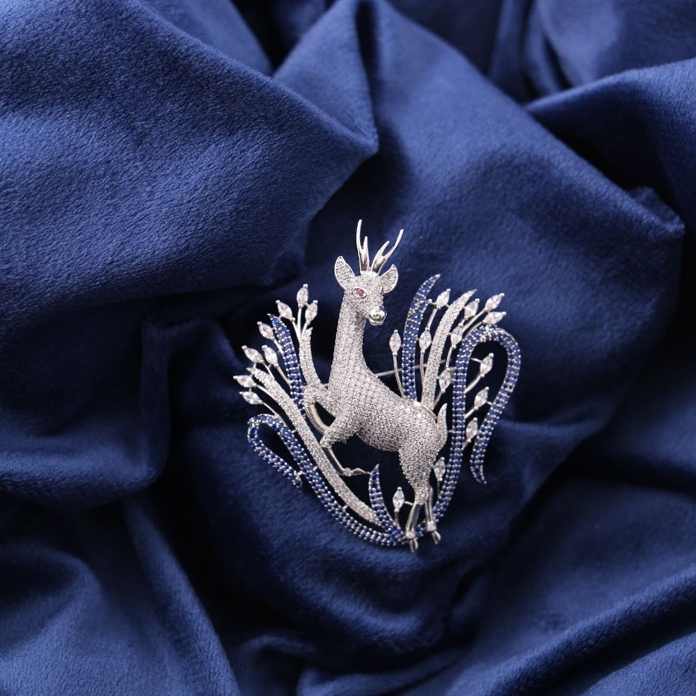 Unique Stylish Deer Brooch For Unisex made of 925 sterling silver