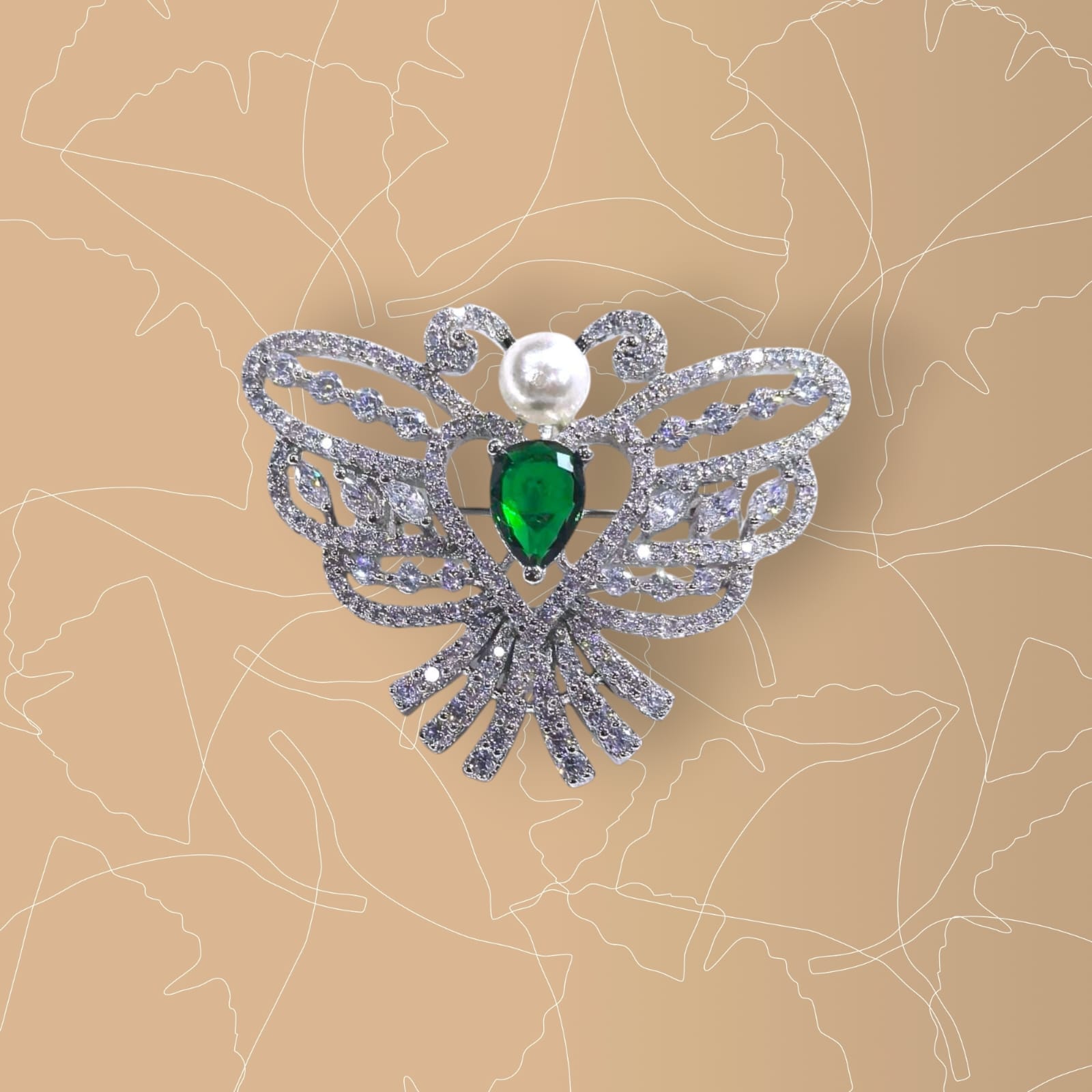 925 Sterling Silver Emerald-Green Jewel Bee/Moth Brooch
