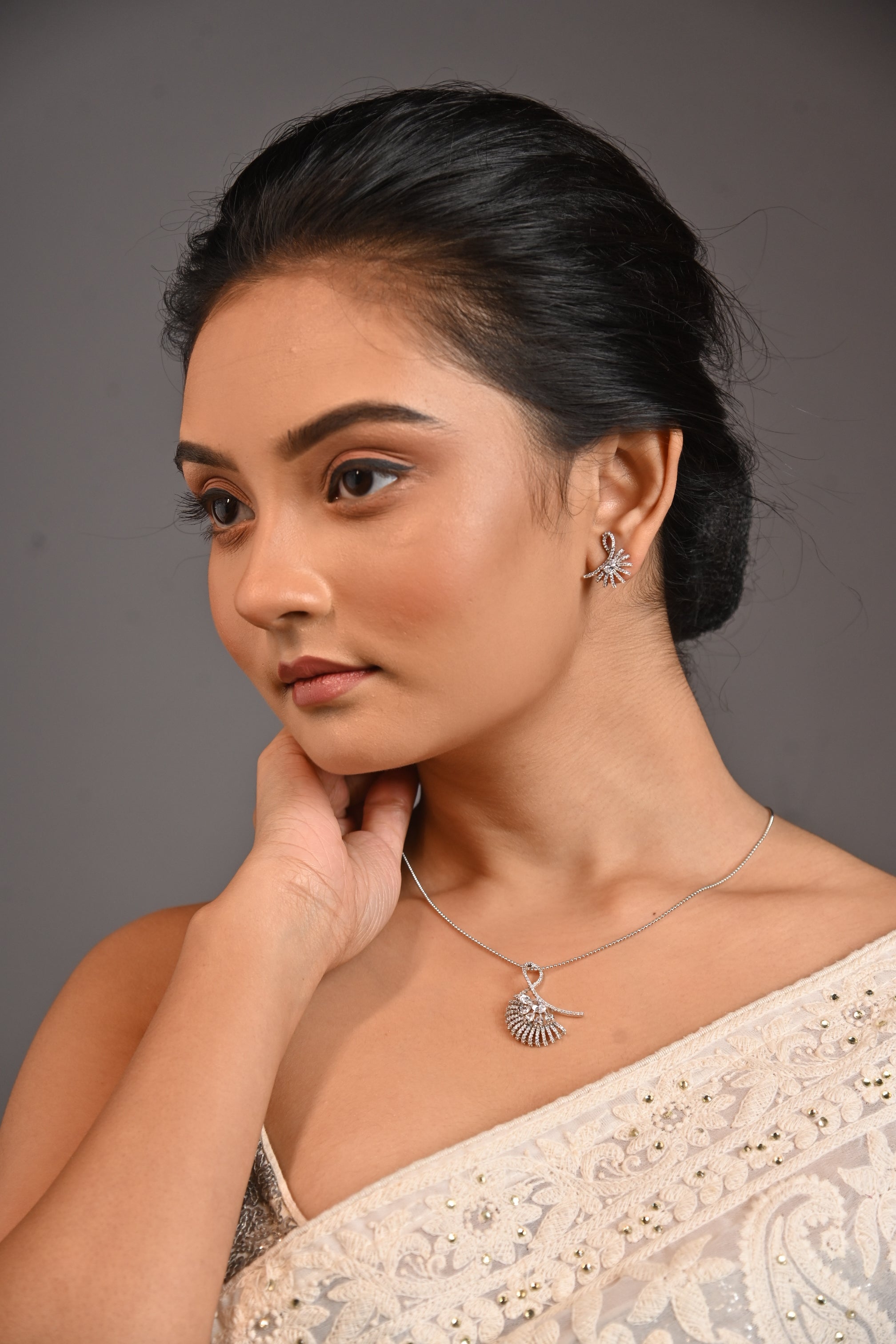 925 Silver Pendant with earrings and Chain perfect gift for her